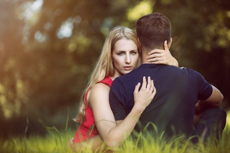 20 Signs Your Girlfriend Is Cheating Physical Signs Your Girlfriend