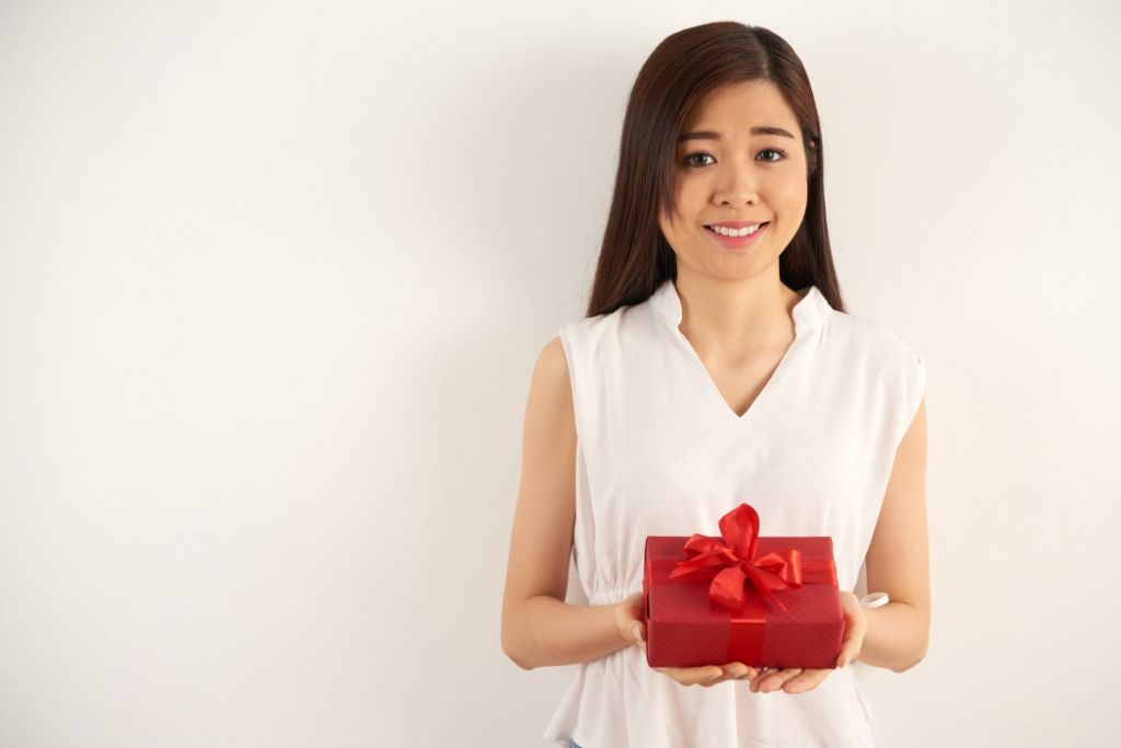 Send Him a Gift that Reminds Him of You