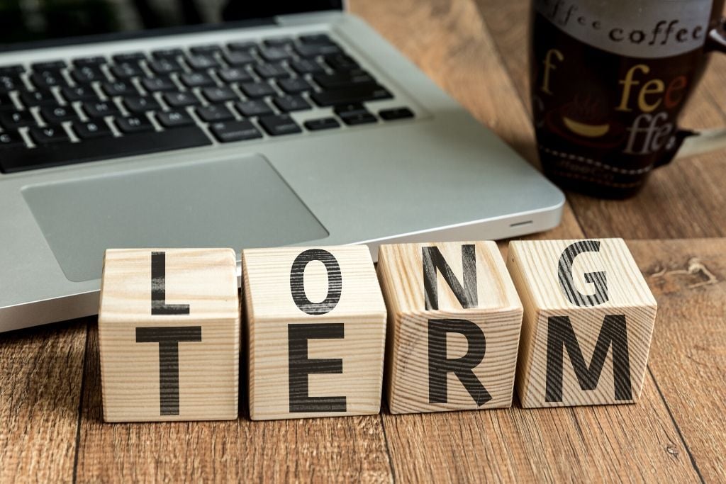 short-term-and-long-term-goals-career-goals-difference-examples