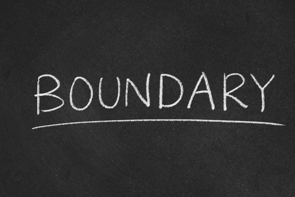 Dysfunctional boundaries