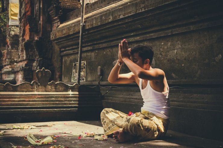 Gayatri Mantra Meaning – A Sacred Chant