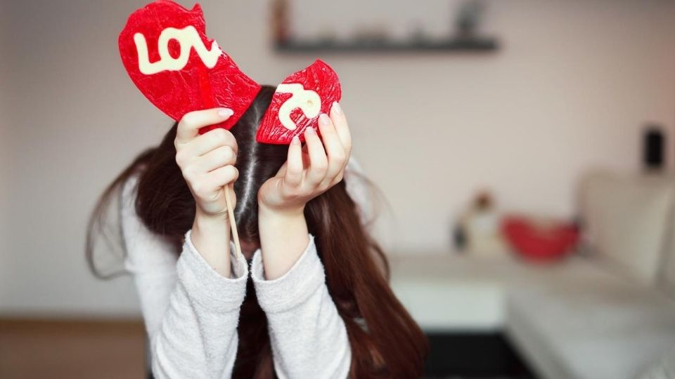 how to let go of someone