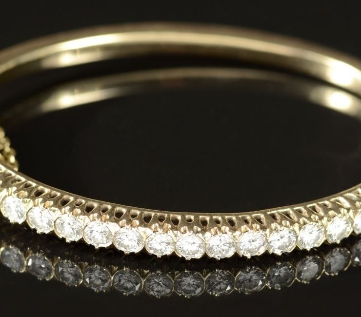 Diamond Tennis Bracelet - How to Choose the Perfect One